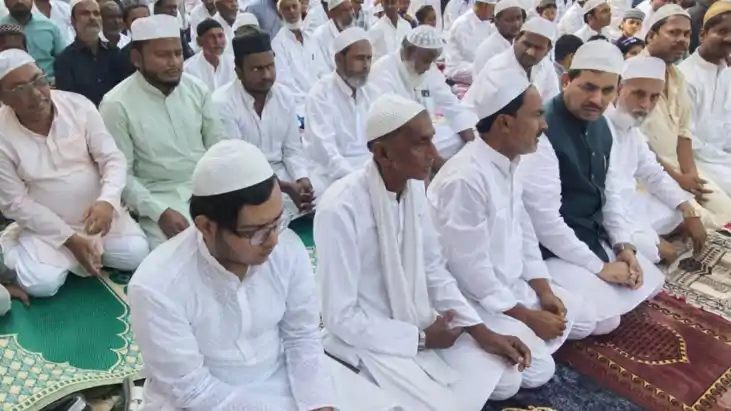 सुपौल में शांतिपूर्ण माहौल में मनाई गई ईद-उल-अज़हा, बड़ी ईदगाह में उमड़ी भीड़, शाहनवाज हुसैन ने दी बधाई...