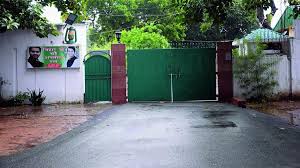 10 सर्कुलर रोड खाली करने के नोटिस के बाद राबड़ी देवी के आवास पर बढ़ी हलचल...