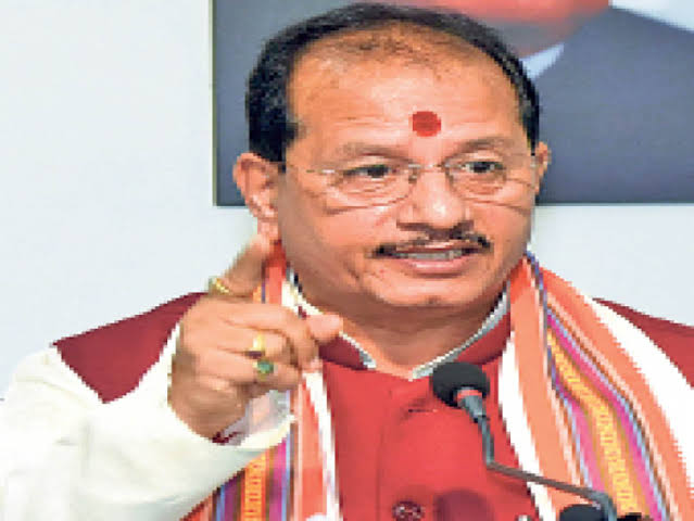 भरत तिवारी एनकाउंटर पर तेजस्वी के सवालों का विजय सिन्हा ने दिया जवाब, कहा - सरकार हर बिहारी की सुरक्षा की गारंटी देती है