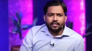 पटना कोचिंग विवाद के बाद फिर चर्चा में, जानिए कौन हैं लाखों छात्रों के पसंदीदा शिक्षक