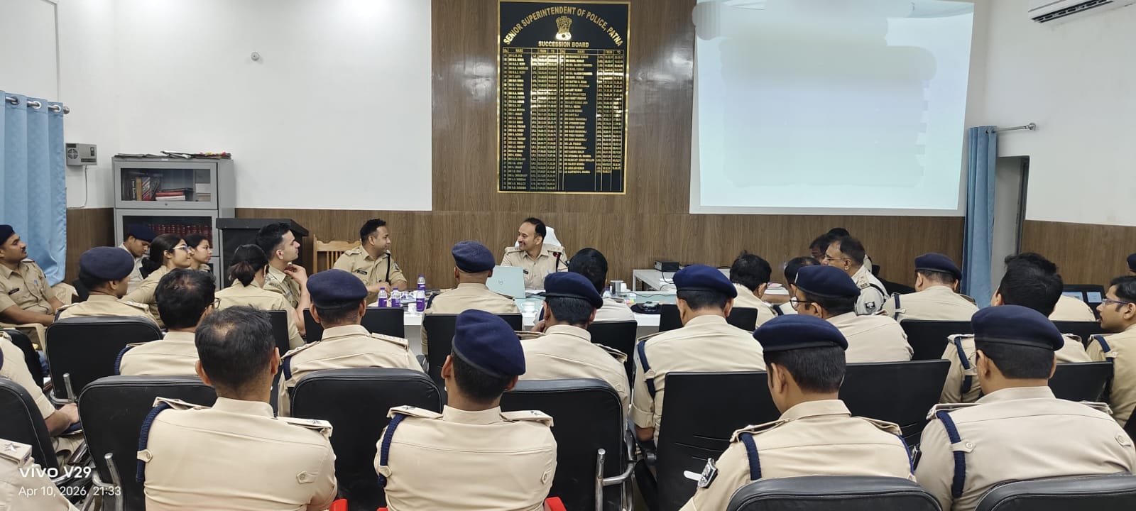 पटना में अपराध नियंत्रण को लेकर पुलिस की बड़ी बैठक....