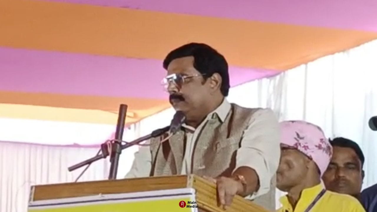 आनंद मोहन का बयान सुर्खियों में: 'ललन सिंह, संजय झा, नितिन नवीन भी सवर्ण हैं, वे क्यों नहीं बोलते?'